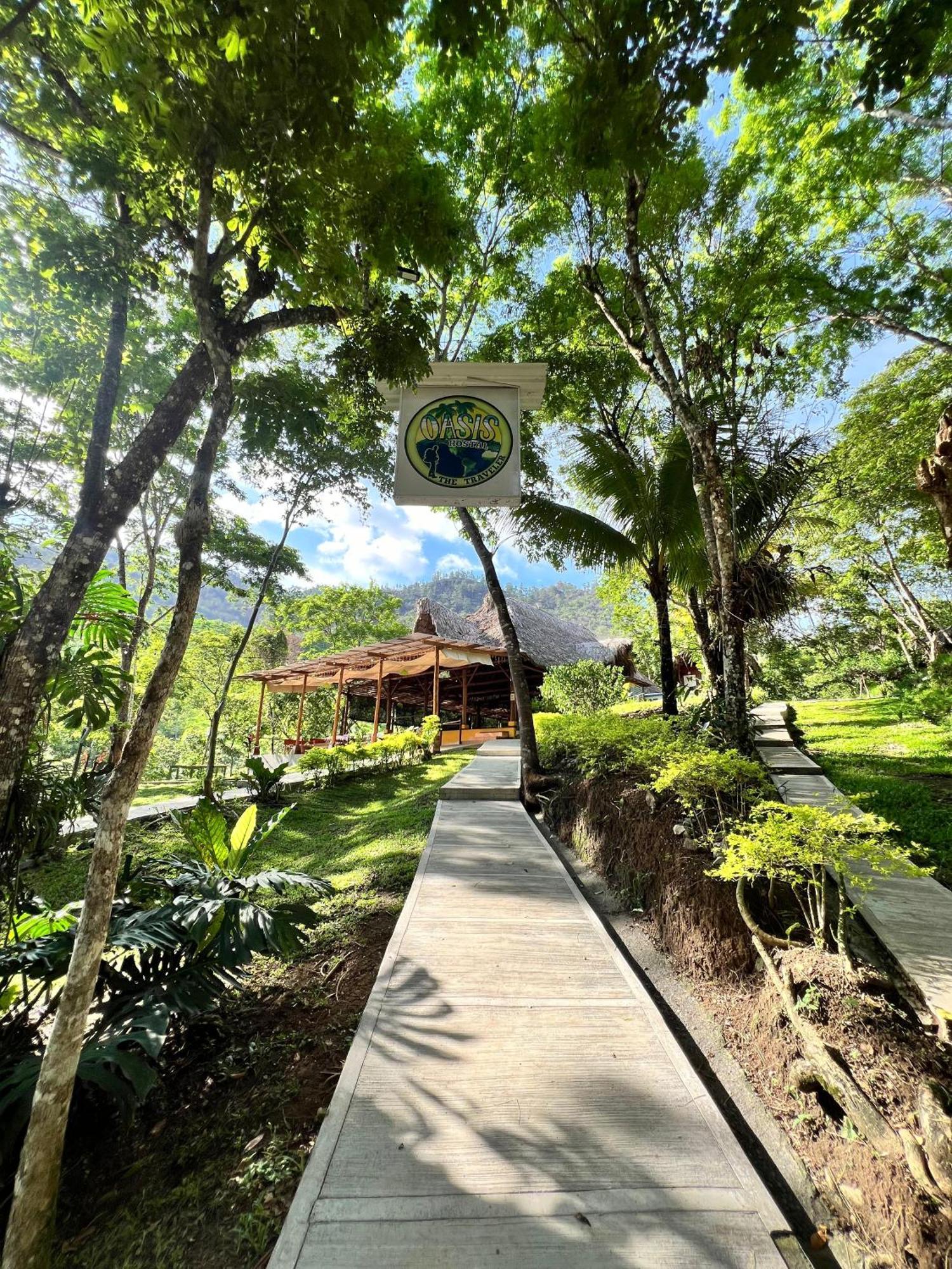 بيت شباب Oasis The Traveler Lanquín المظهر الخارجي الصورة