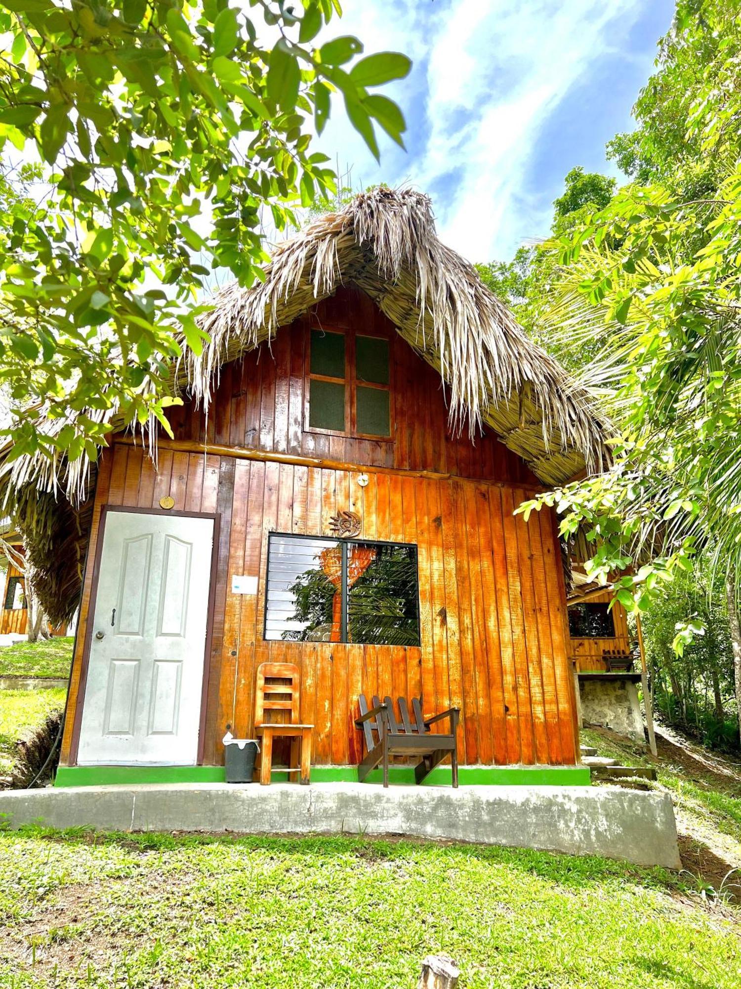 بيت شباب Oasis The Traveler Lanquín المظهر الخارجي الصورة