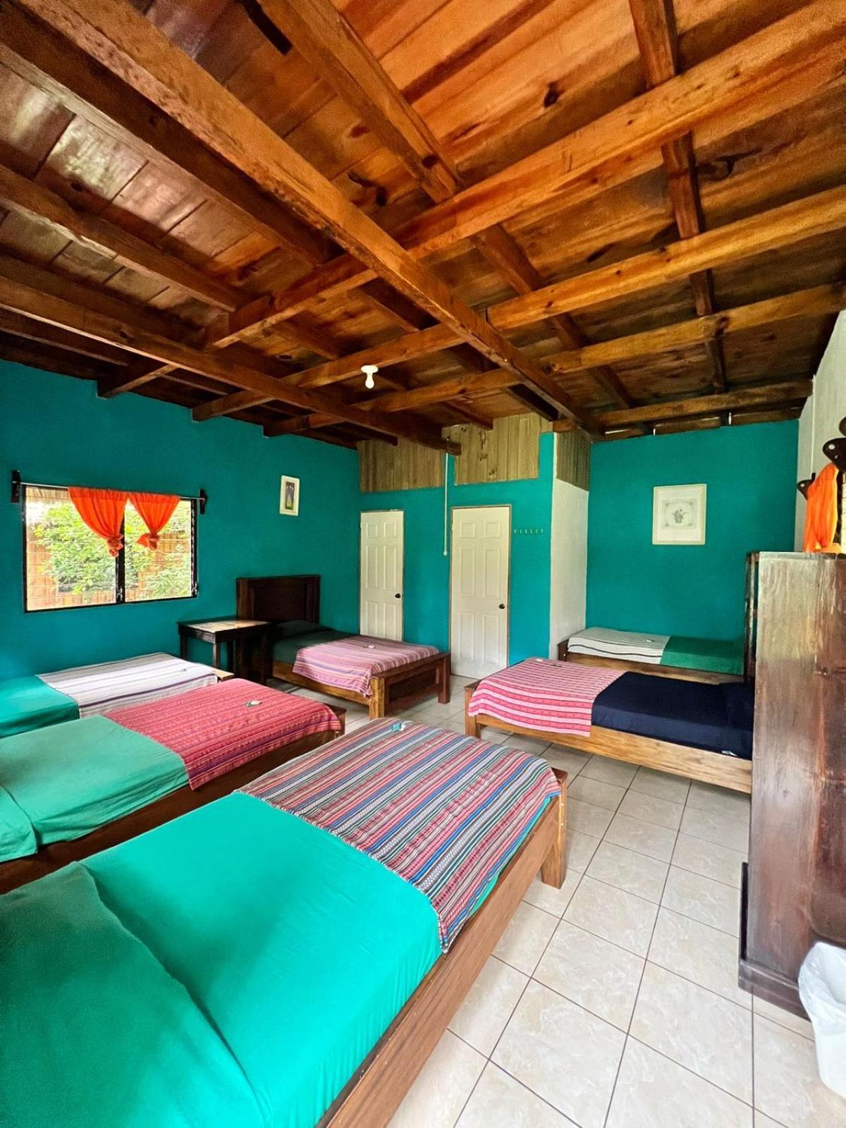 بيت شباب Oasis The Traveler Lanquín المظهر الخارجي الصورة